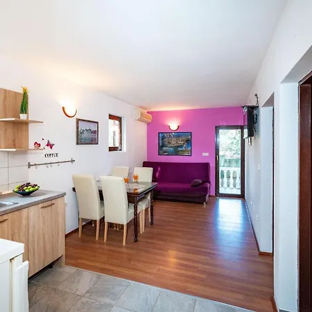 Apartamento With Parking Space Nin, Zadar - 5857 Nin