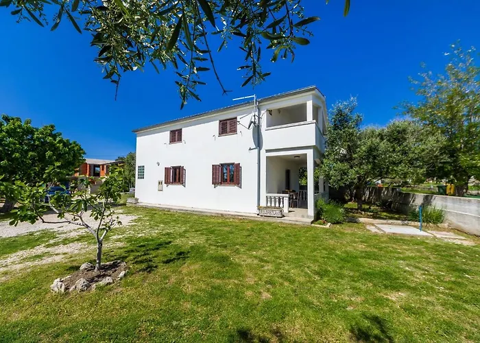 Apartment Apartments With Parking Space Nin, Zadar - 5857 Nin