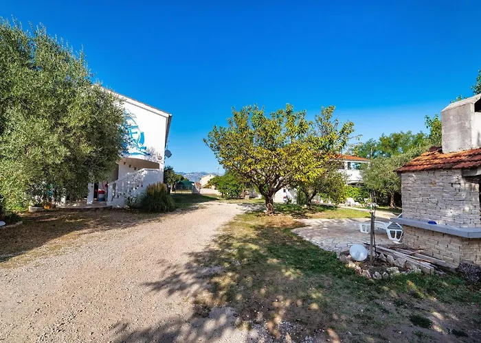 With Parking Space Nin, Zadar - 5857 נין