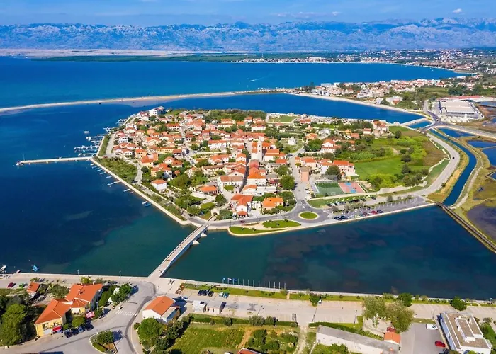 Apartments With Parking Space Nin, Zadar - 5857 Nin