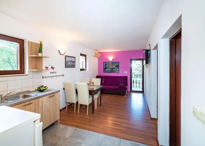 Apartment Apartments With Parking Space Nin, Zadar - 5857 Nin