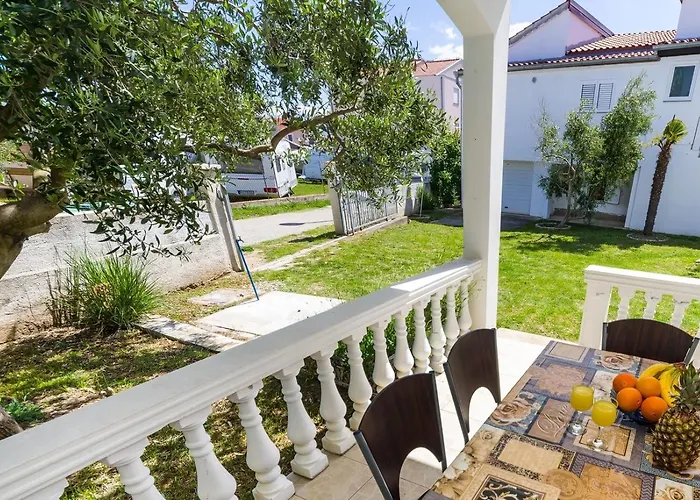 Apartments With Parking Space Nin, Zadar - 5857 Apartment