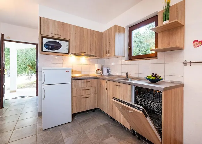 With Parking Space Nin, Zadar - 5857 * נין