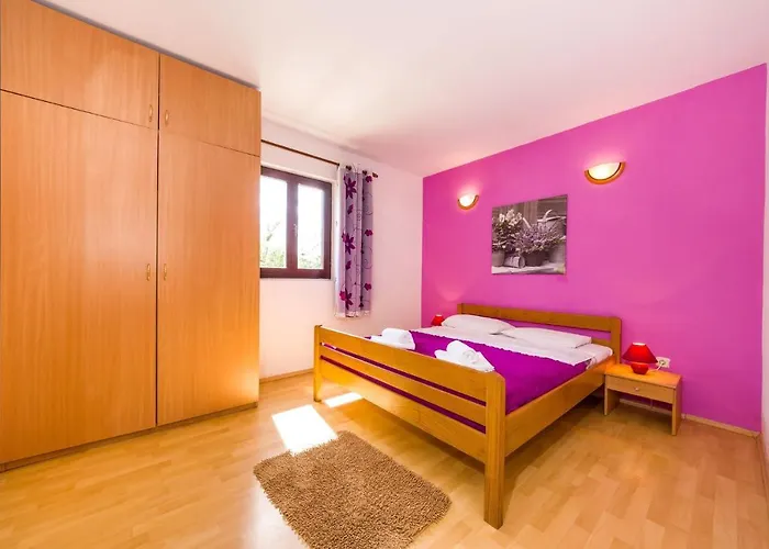 Apartment Apartments With Parking Space Nin, Zadar - 5857 Nin